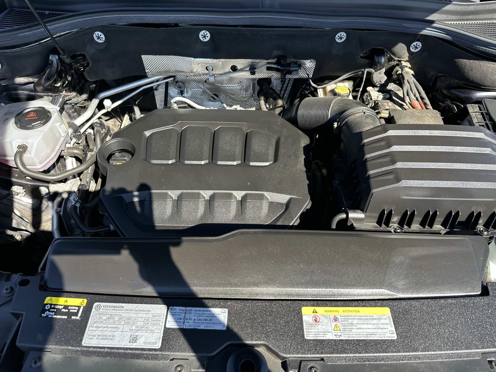 2024 Volkswagen Atlas Cross Sport 2.0T SE w/Technology 4MOTION