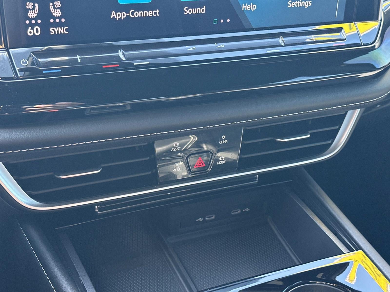 2024 Volkswagen Atlas Cross Sport 2.0T SE w/Technology 4MOTION