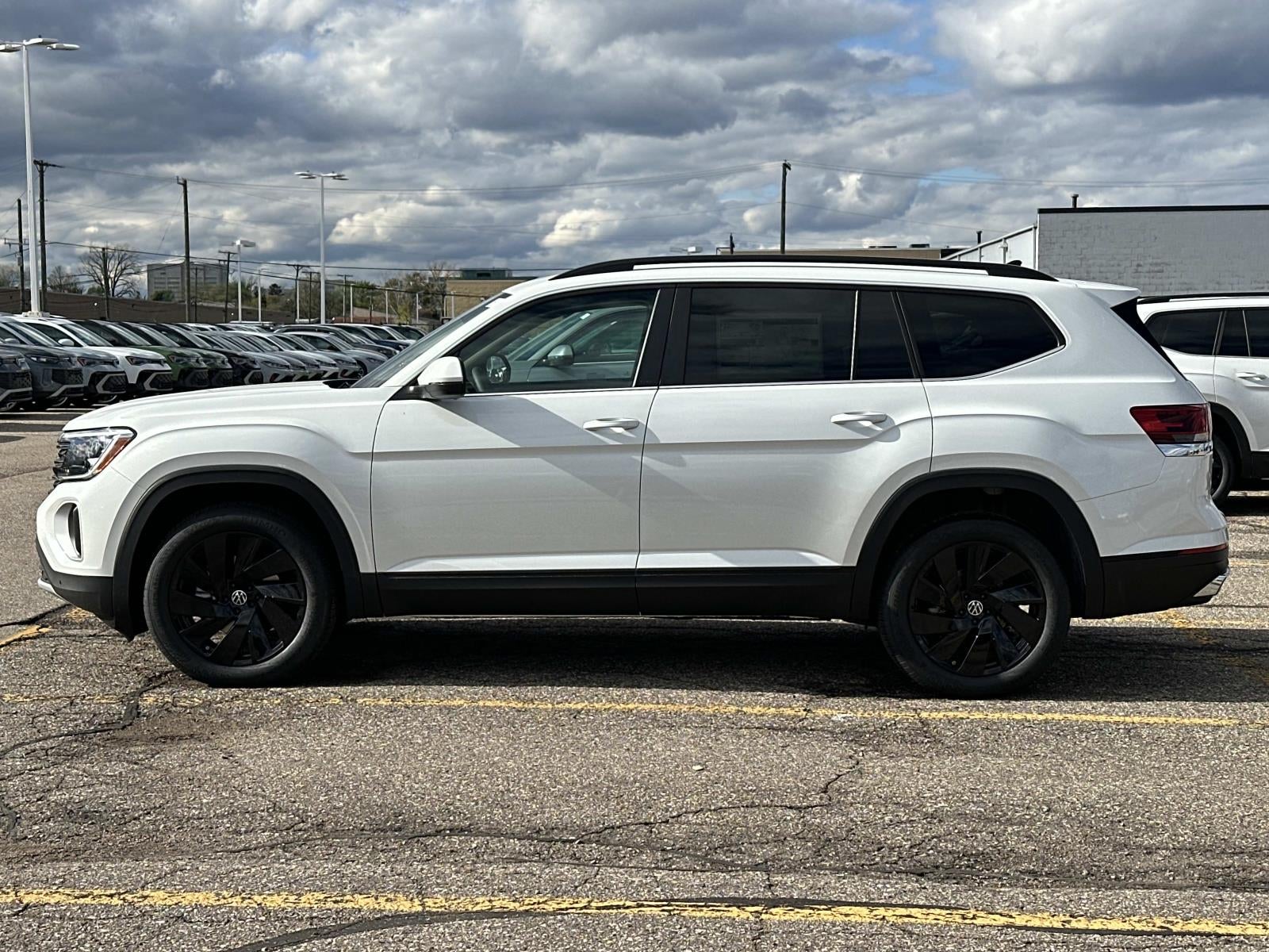 2026 Volkswagen Atlas 2.0T SE W/TECHNOLOGY