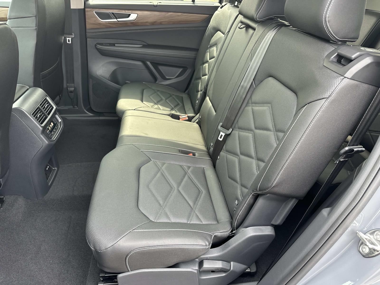 2026 Volkswagen Atlas 2.0T SE w/Technology 4MOTION