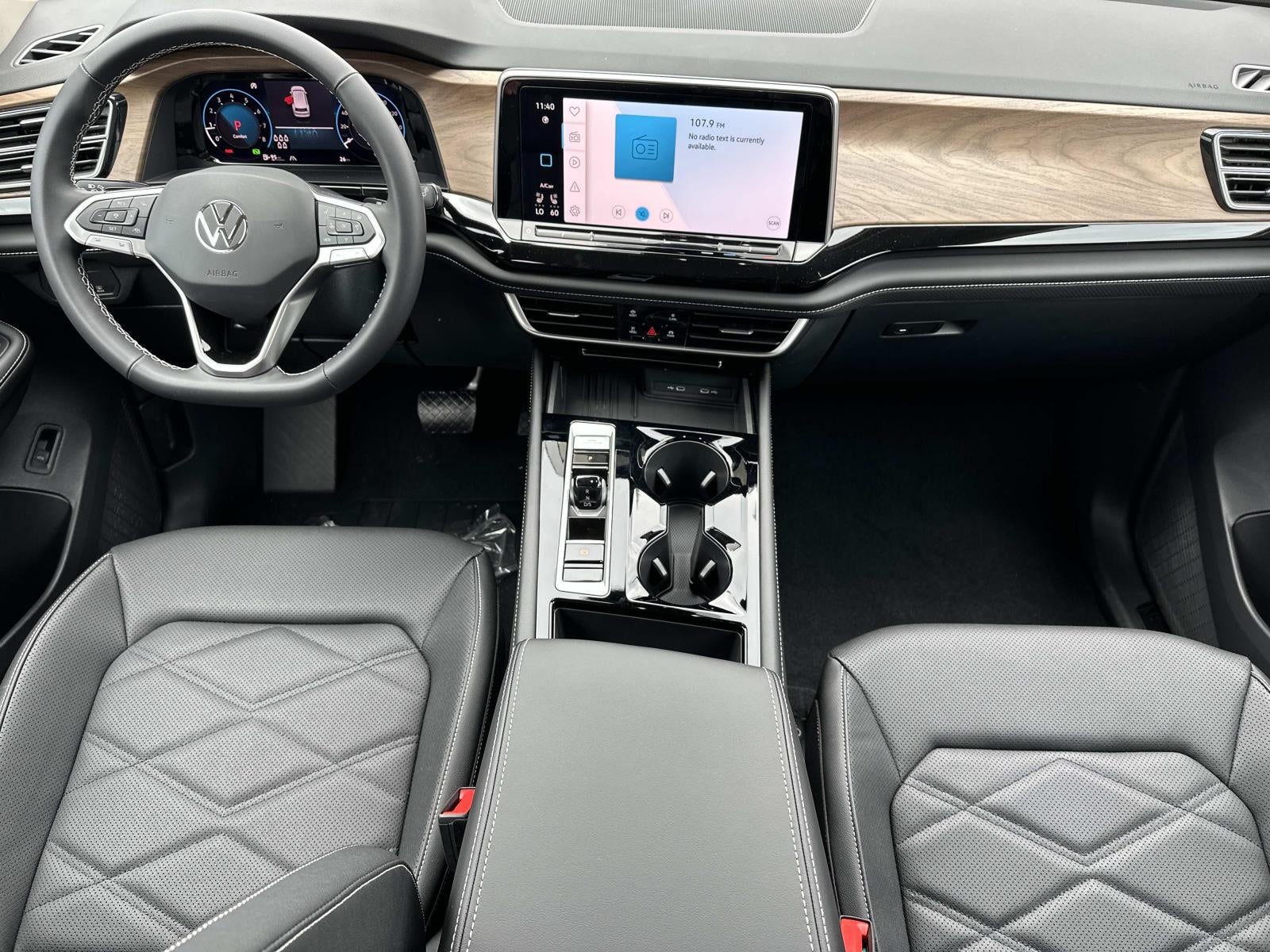 2026 Volkswagen Atlas 2.0T SE w/Technology 4MOTION