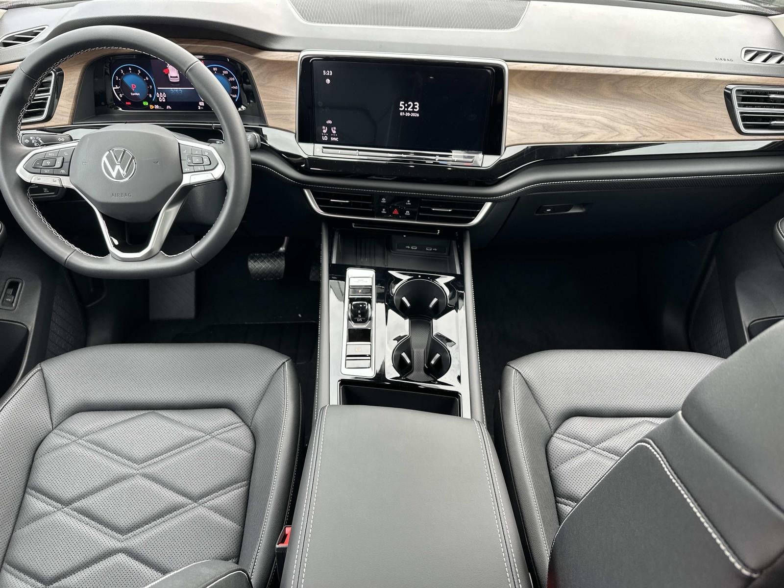 2026 Volkswagen Atlas 2.0T SE w/Technology 4MOTION