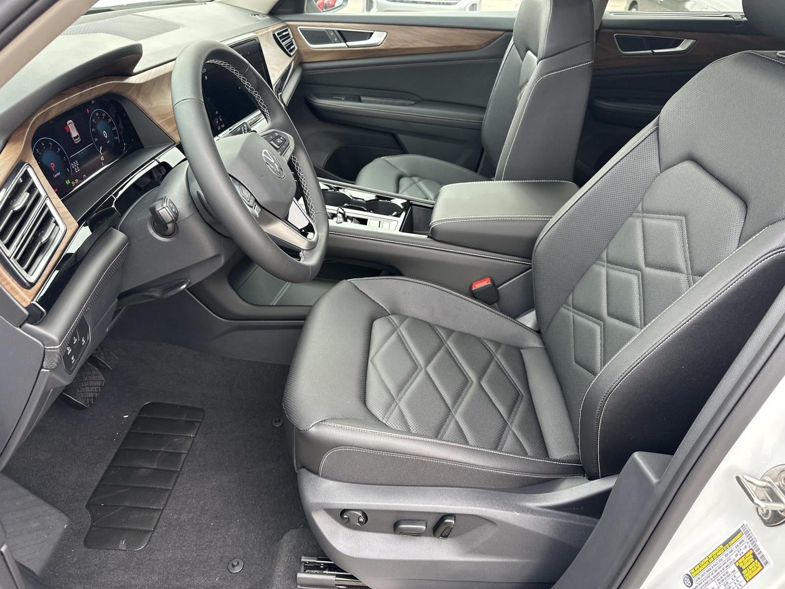 2026 Volkswagen Atlas 2.0T SE w/Technology 4MOTION