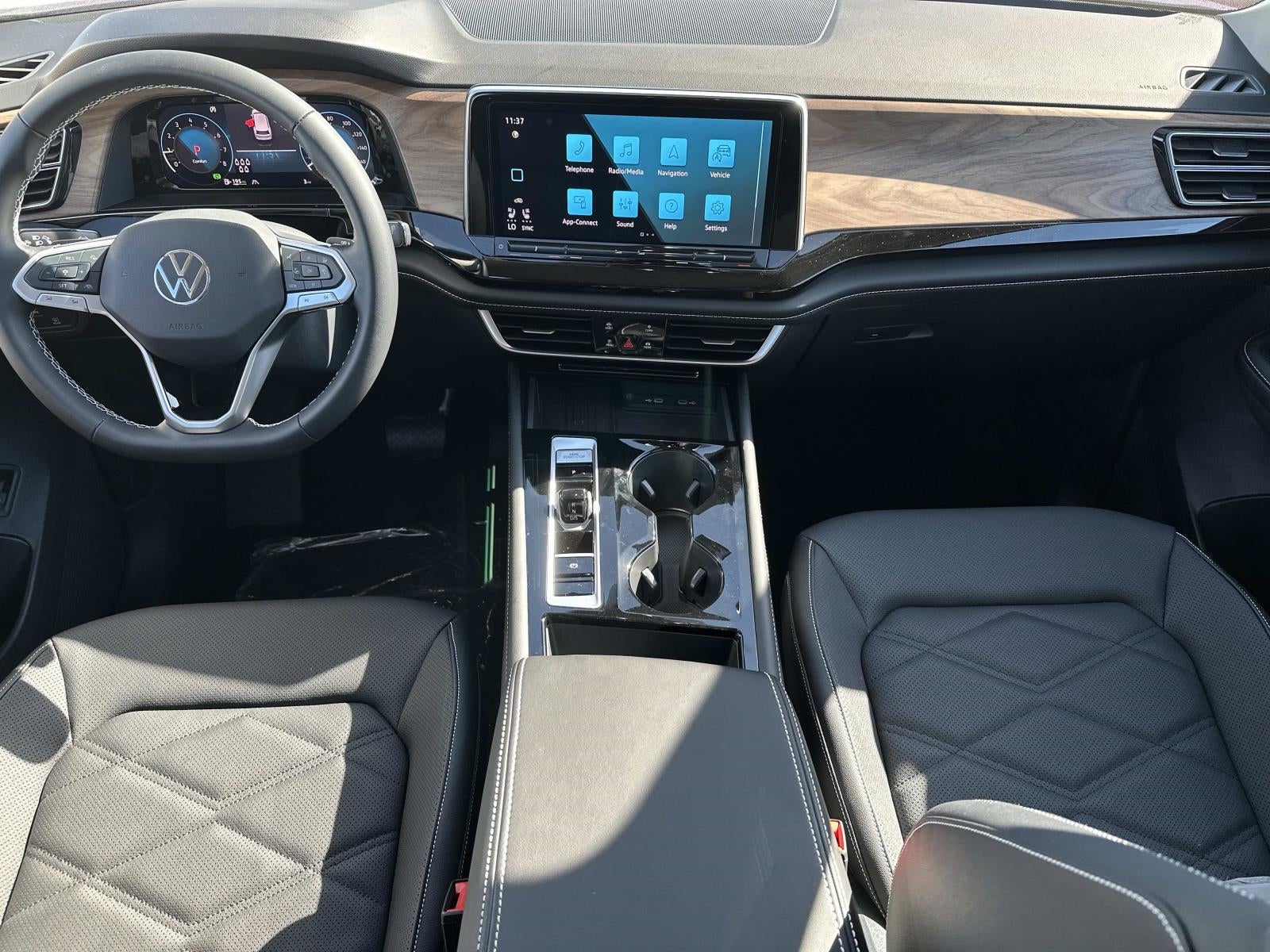 2026 Volkswagen Atlas 2.0T SE w/Technology 4MOTION