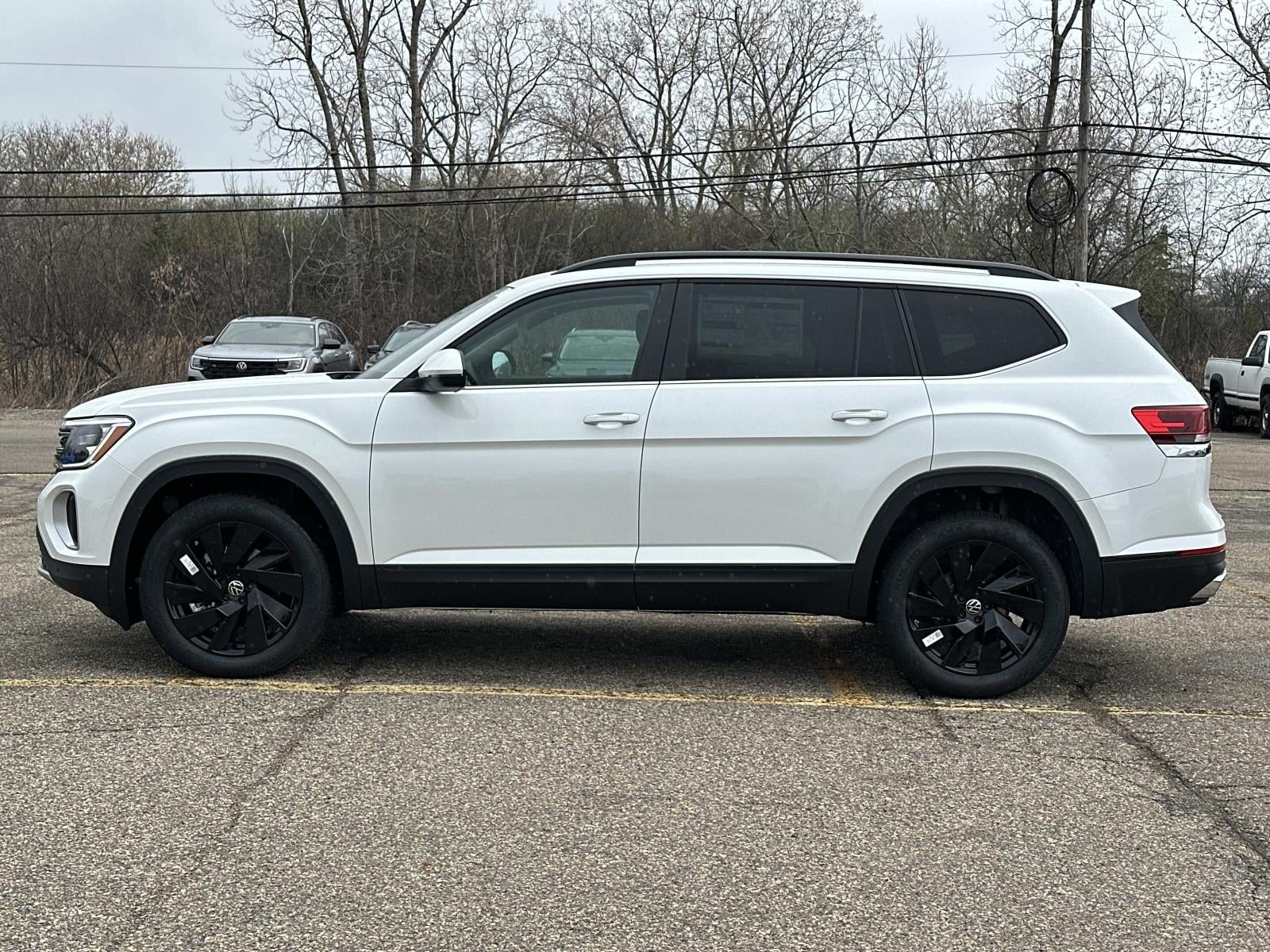2026 Volkswagen Atlas 2.0T SE w/Technology 4MOTION