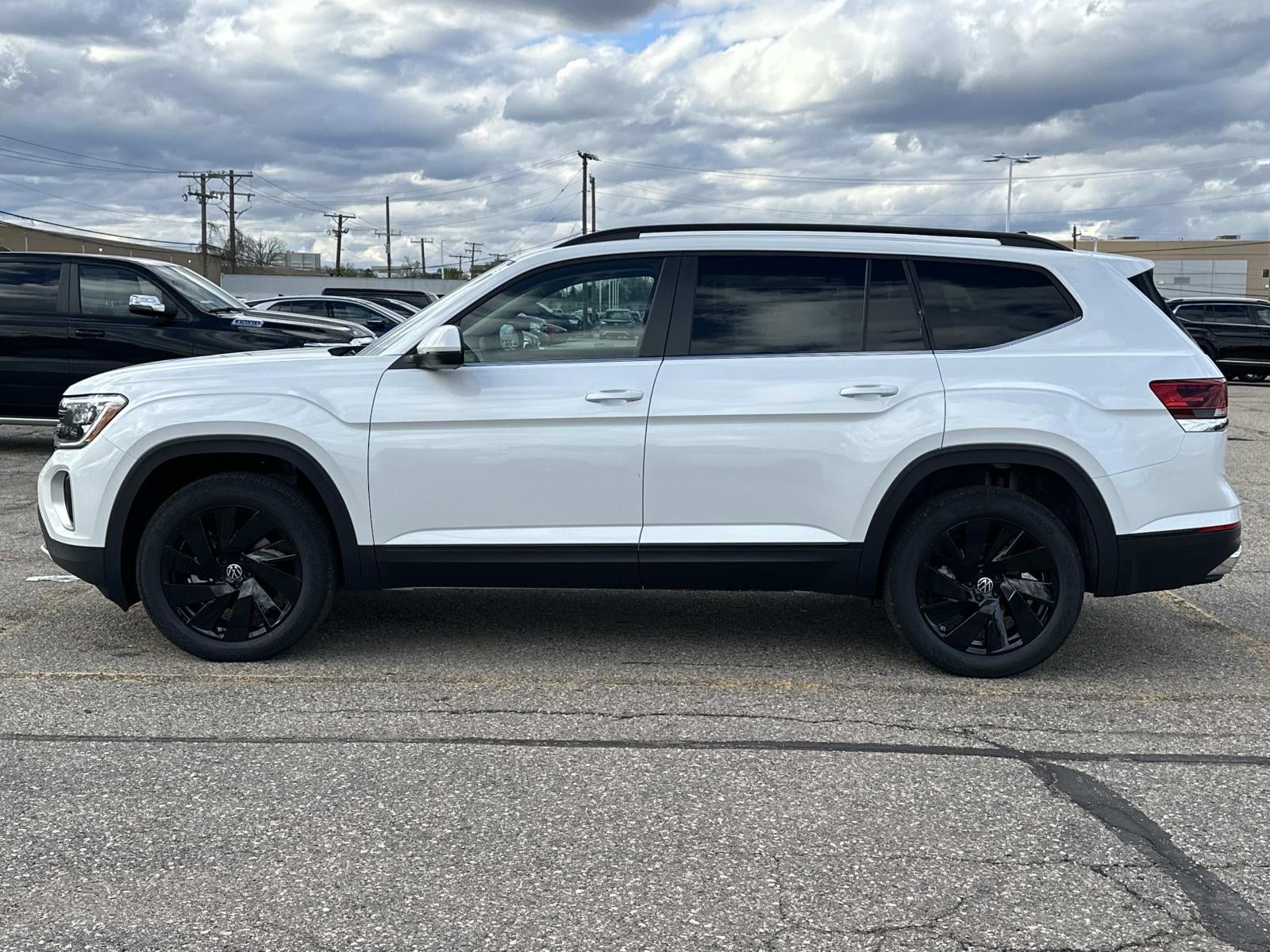 2026 Volkswagen Atlas 2.0T SE W/TECHNOLOGY