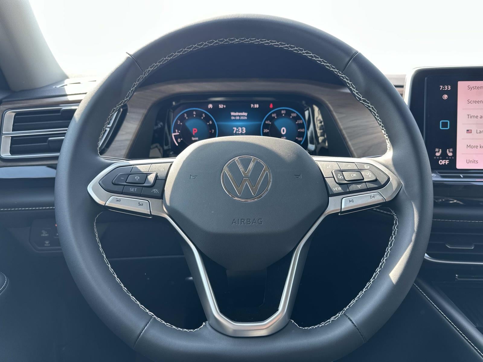 2026 Volkswagen Atlas 2.0T SE w/Technology 4MOTION