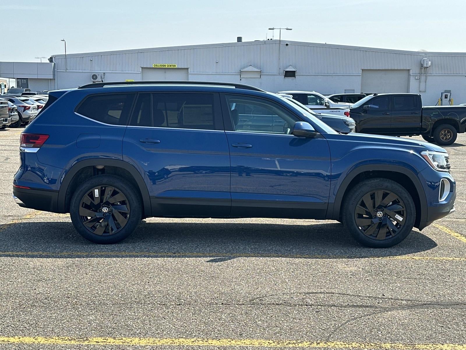 2026 Volkswagen Atlas 2.0T SE w/Technology 4MOTION