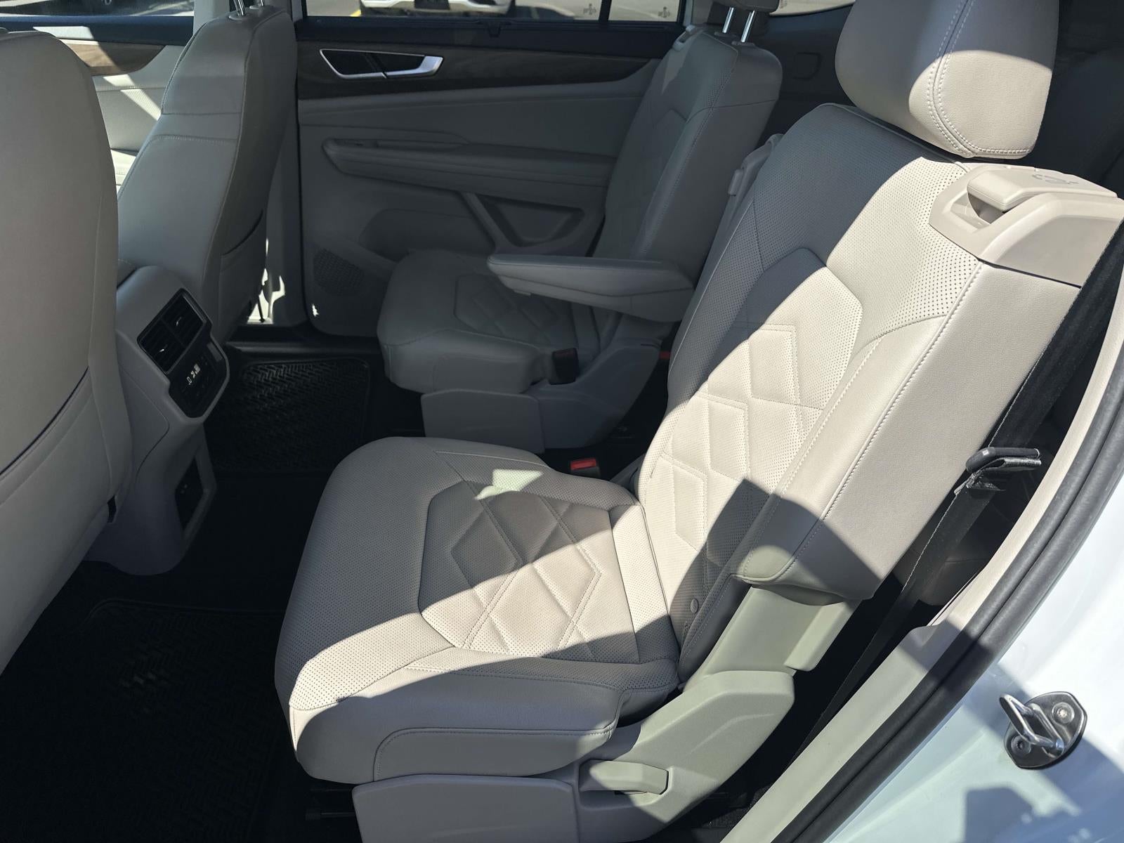 2024 Volkswagen Atlas 2.0T SE w/Technology 4MOTION