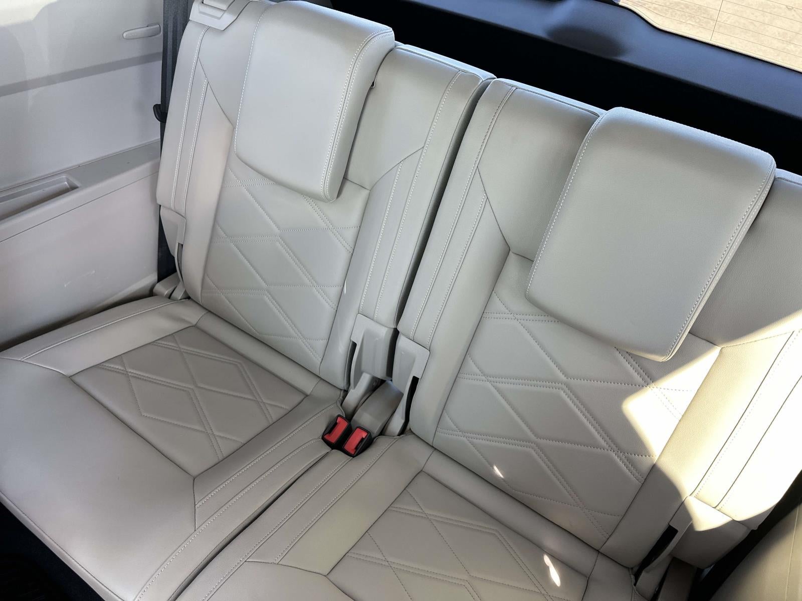 2024 Volkswagen Atlas 2.0T SE w/Technology 4MOTION