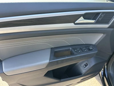 2023 Volkswagen Atlas 3.6L V6 SE w/Technology 4MOTION
