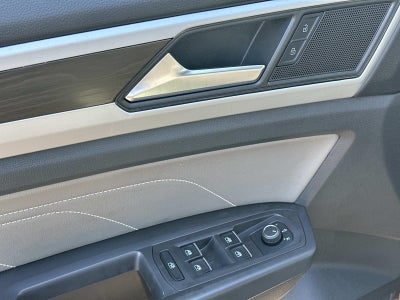 2023 Volkswagen Atlas 3.6L V6 SE w/Technology 4MOTION