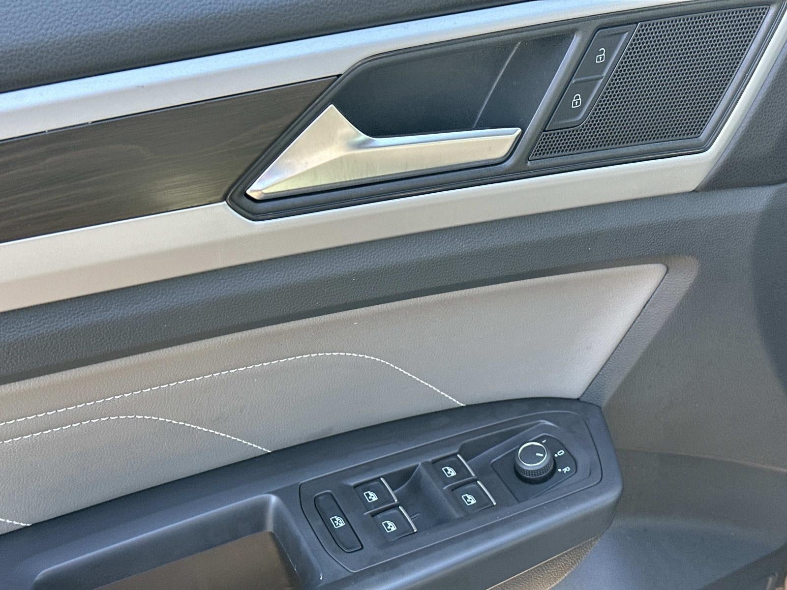 2023 Volkswagen Atlas 3.6L V6 SE w/Technology 4MOTION