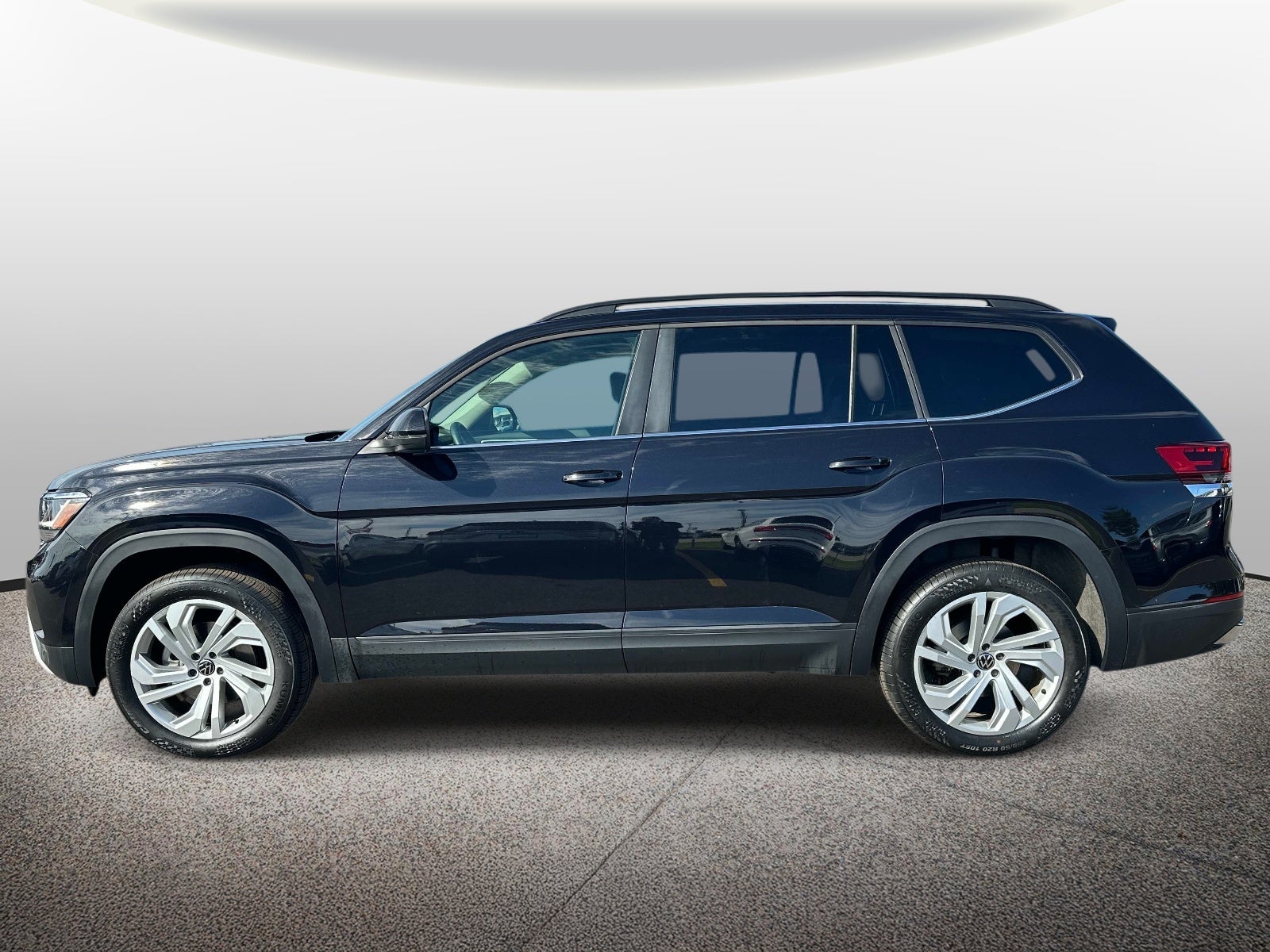 2023 Volkswagen Atlas 3.6L V6 SE w/Technology 4MOTION