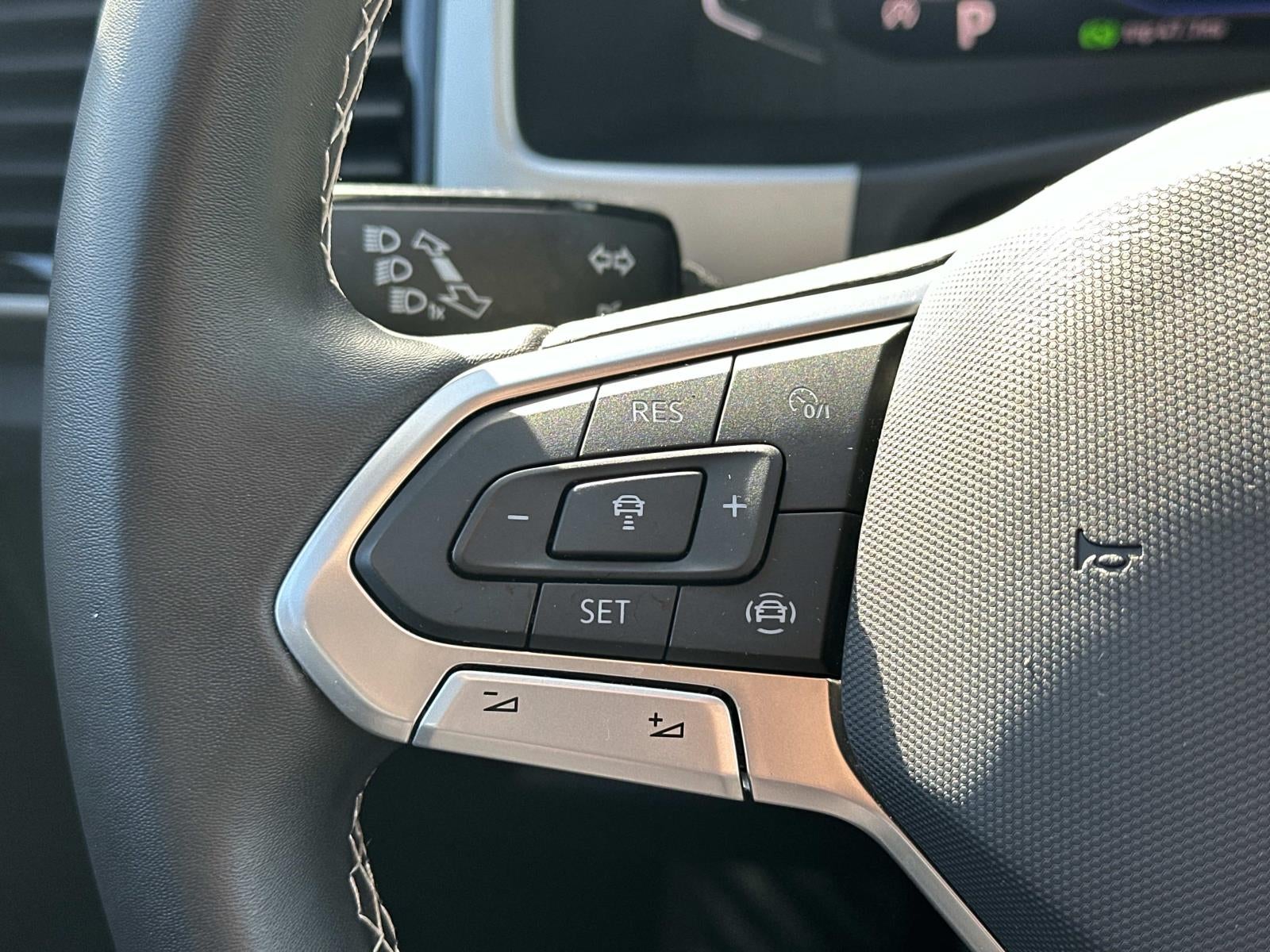 2023 Volkswagen Atlas 3.6L V6 SE w/Technology 4MOTION