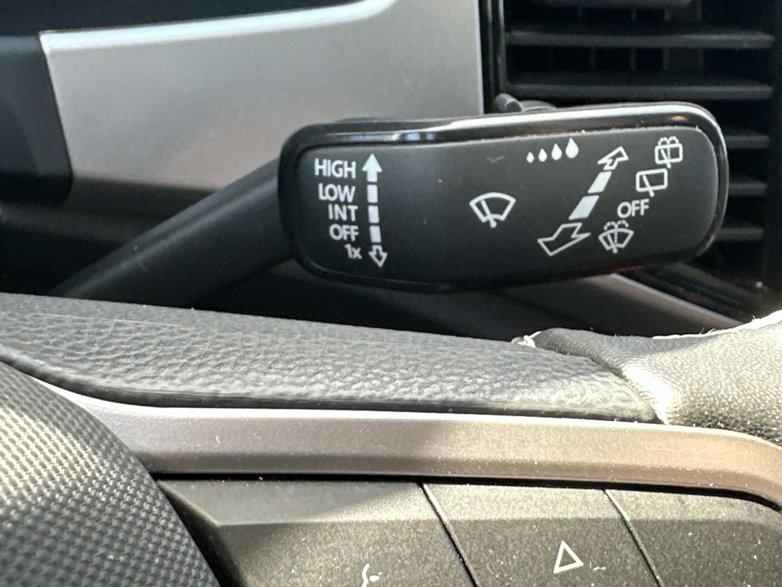 2023 Volkswagen Atlas 3.6L V6 SE w/Technology 4MOTION
