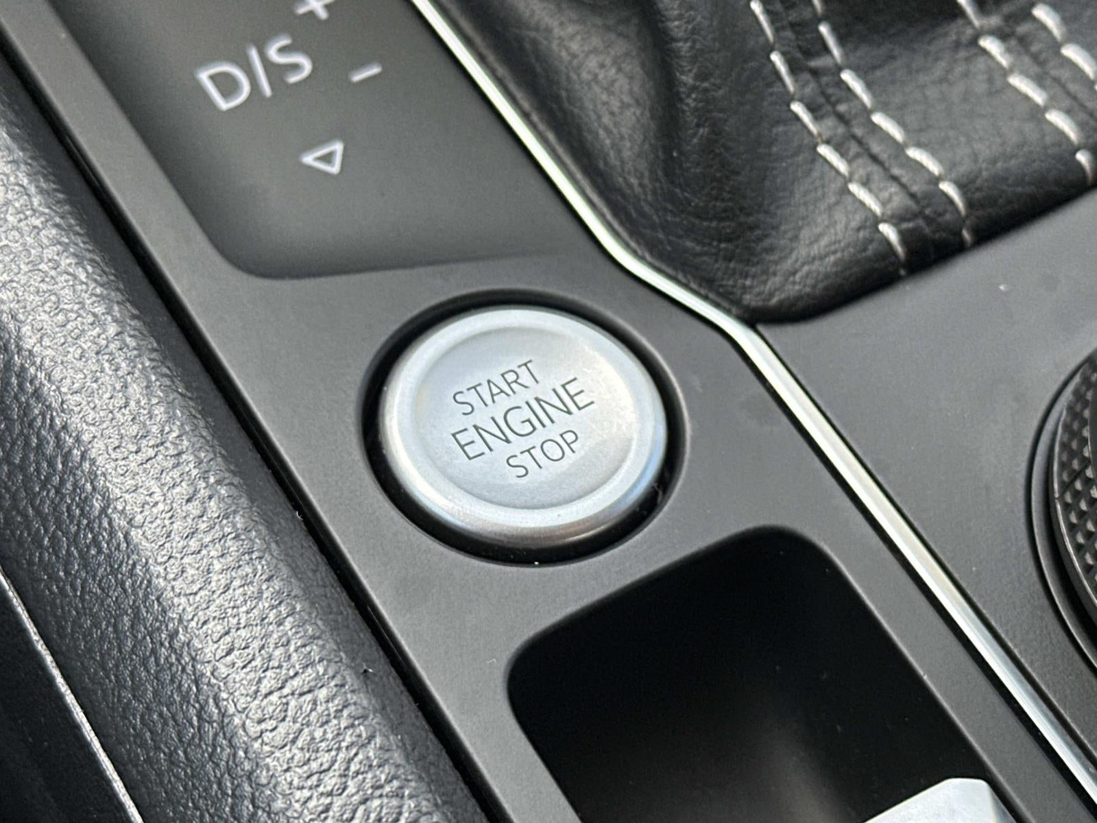 2023 Volkswagen Atlas 3.6L V6 SE w/Technology 4MOTION