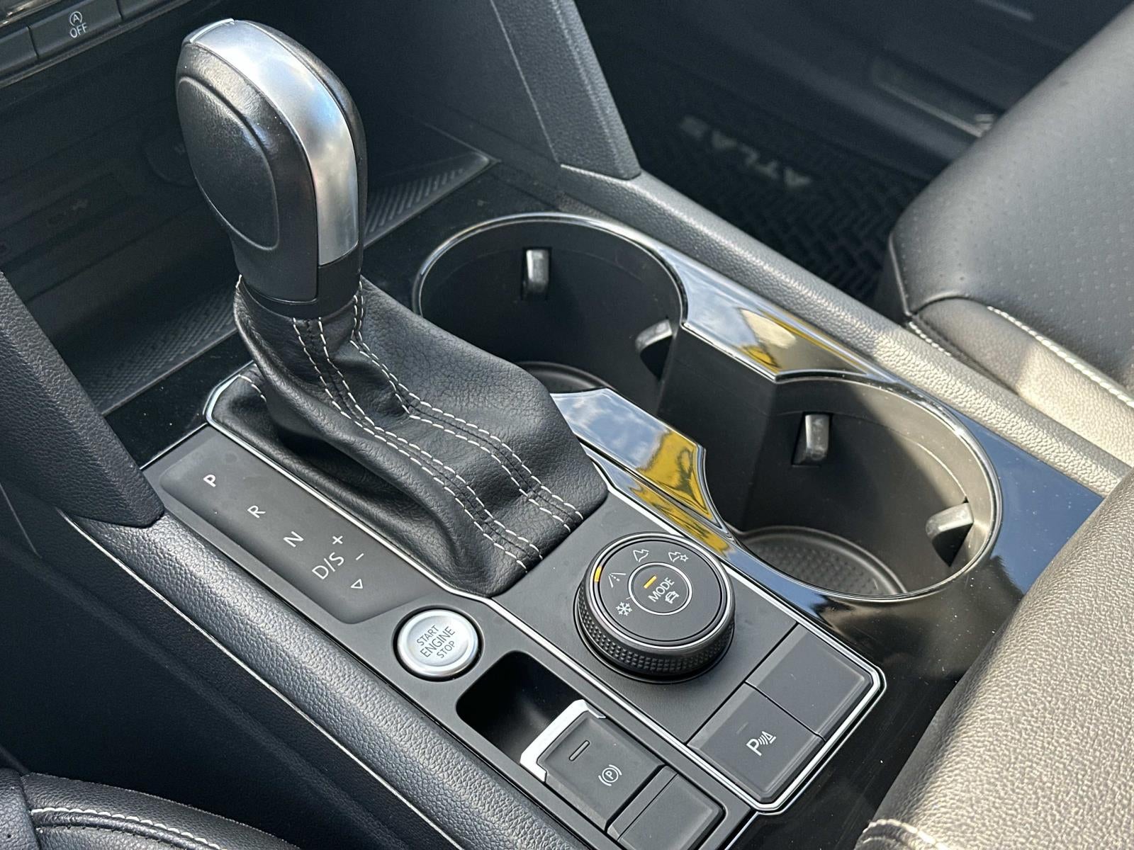 2023 Volkswagen Atlas 3.6L V6 SE w/Technology 4MOTION