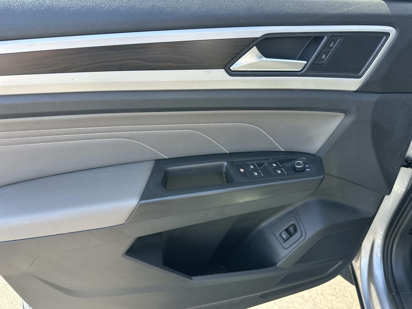 2023 Volkswagen Atlas 3.6L V6 SE w/Technology 4MOTION
