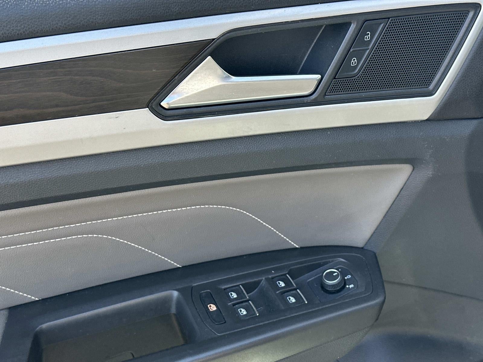 2023 Volkswagen Atlas 3.6L V6 SE w/Technology 4MOTION