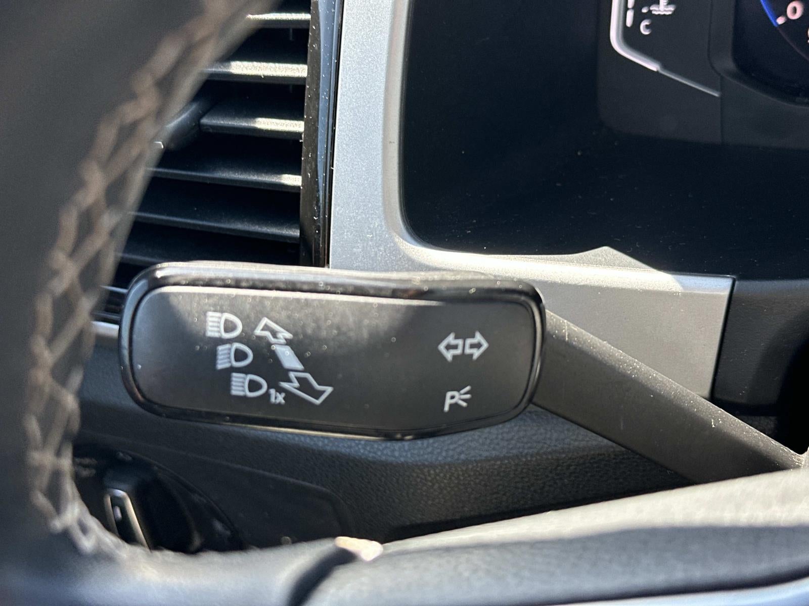2023 Volkswagen Atlas 3.6L V6 SE w/Technology 4MOTION