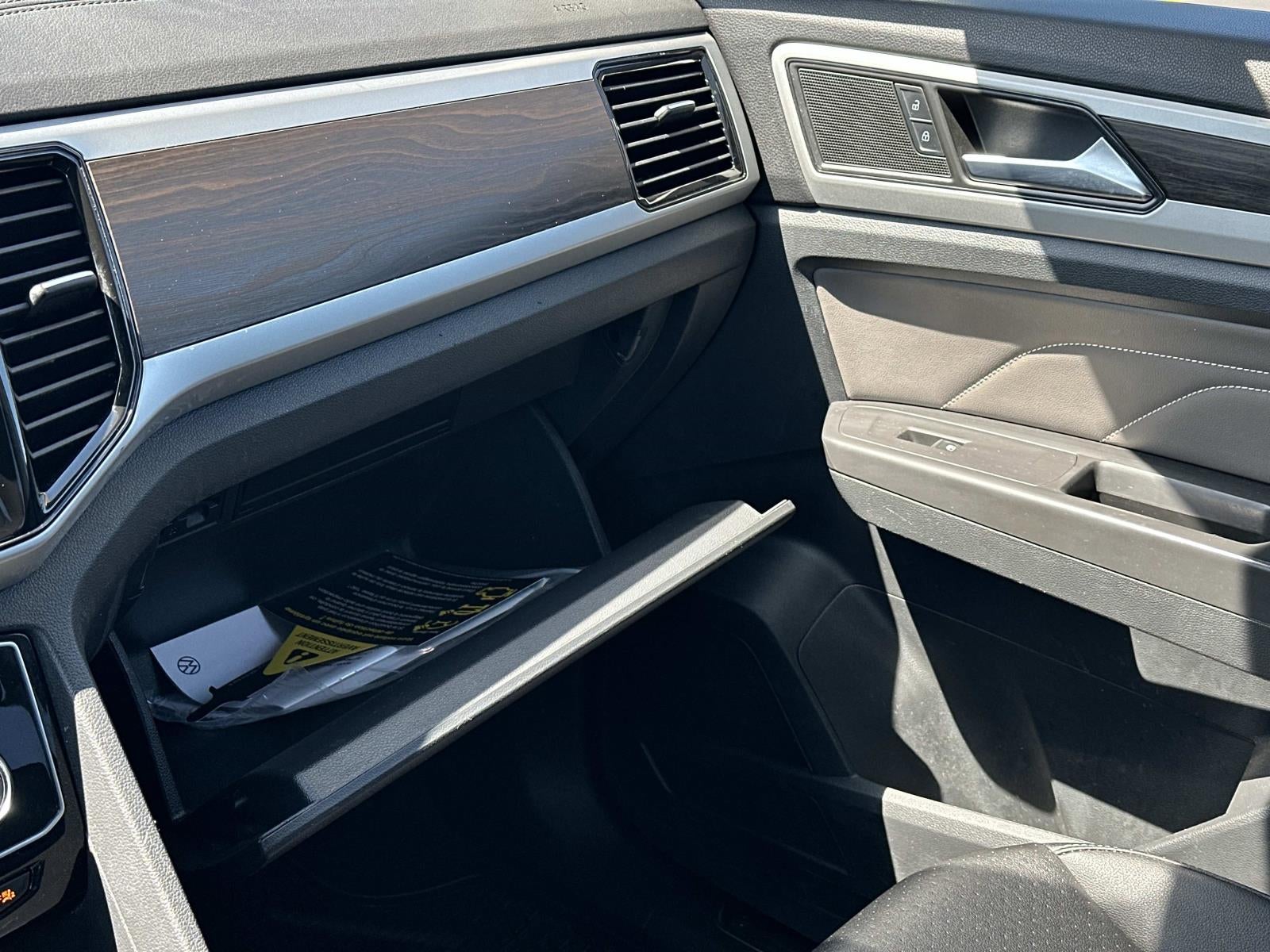 2023 Volkswagen Atlas 3.6L V6 SE w/Technology 4MOTION