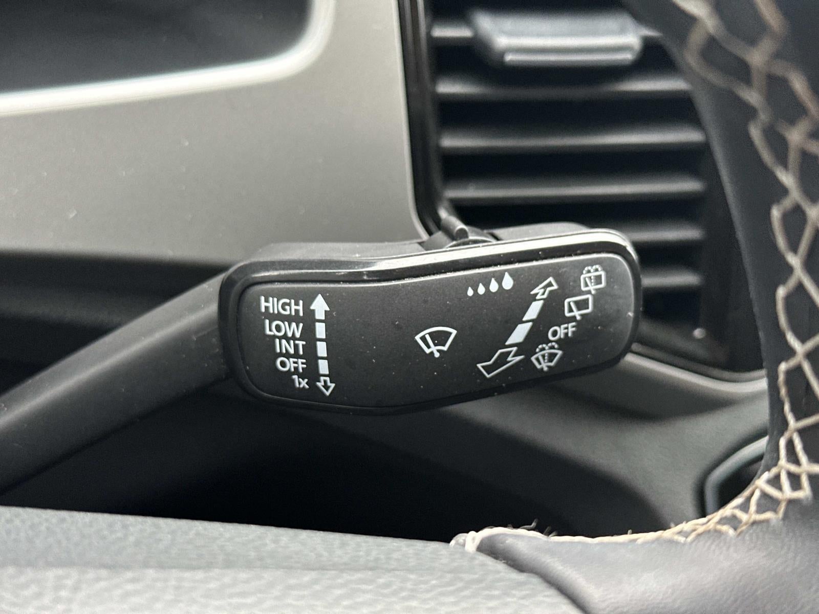 2023 Volkswagen Atlas 3.6L V6 SE w/Technology 4MOTION