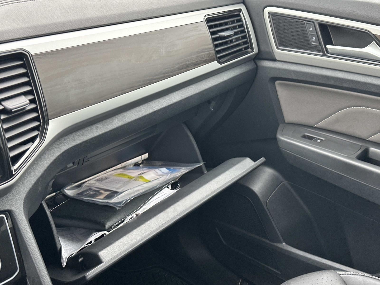 2023 Volkswagen Atlas 3.6L V6 SE w/Technology 4MOTION