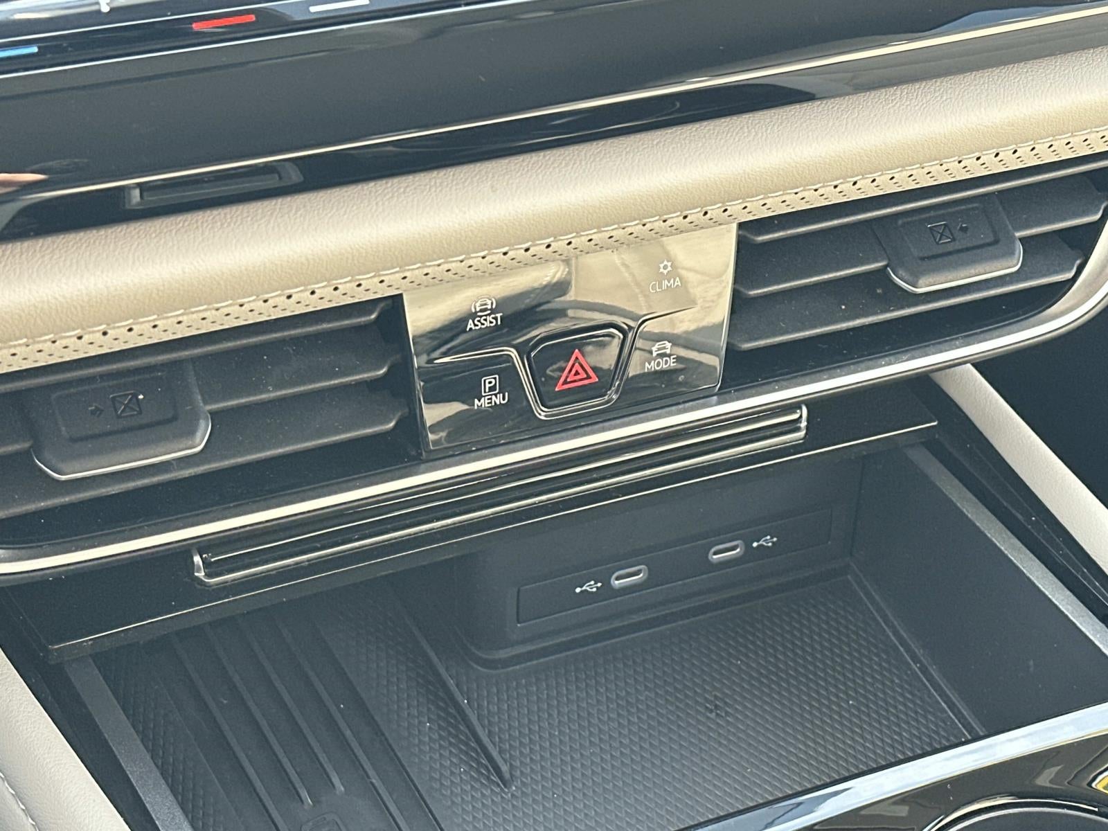 2025 Volkswagen Atlas 2.0T SE w/Technology 4MOTION