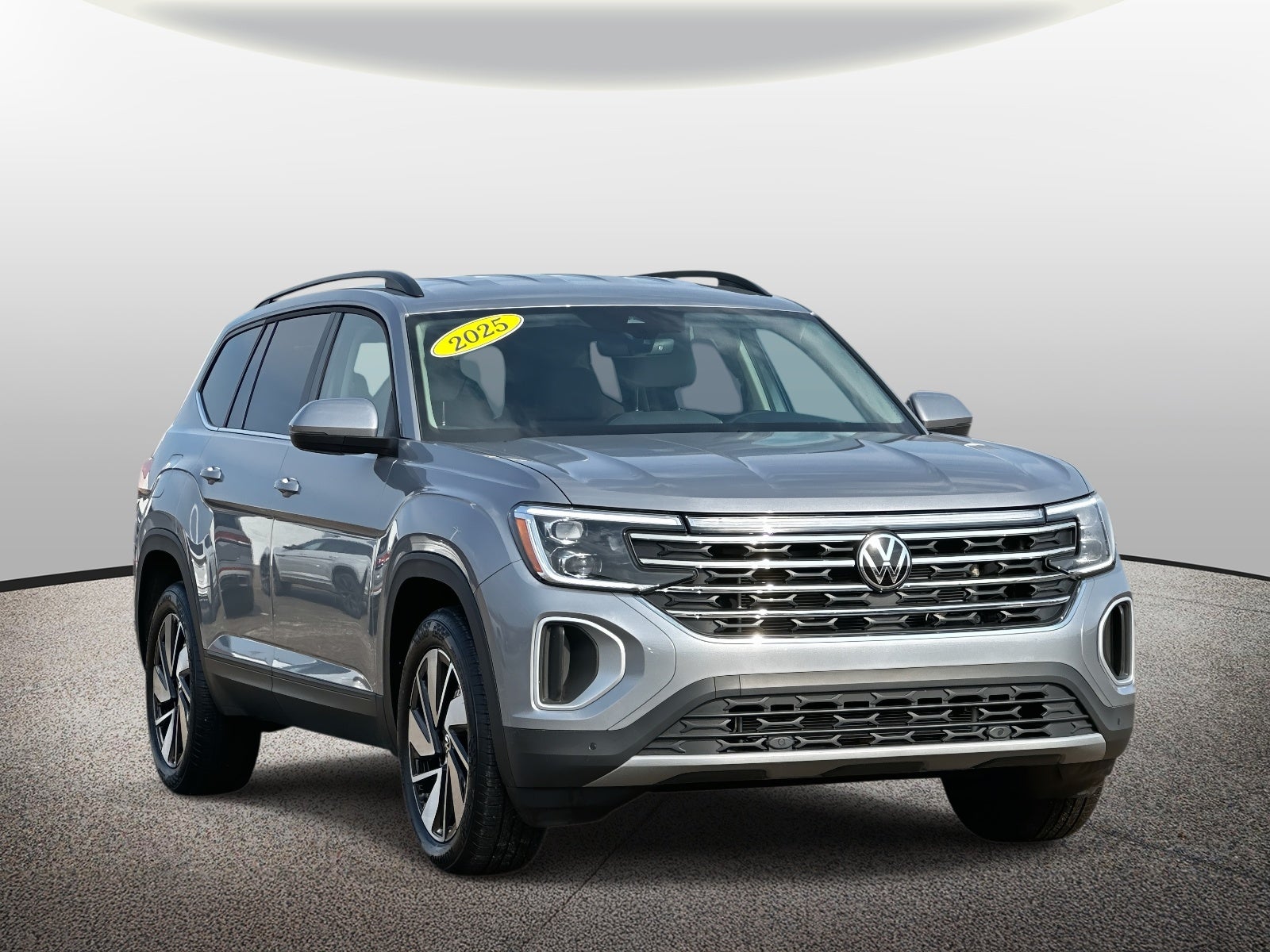 2025 Volkswagen Atlas 2.0T SE w/Technology 4MOTION