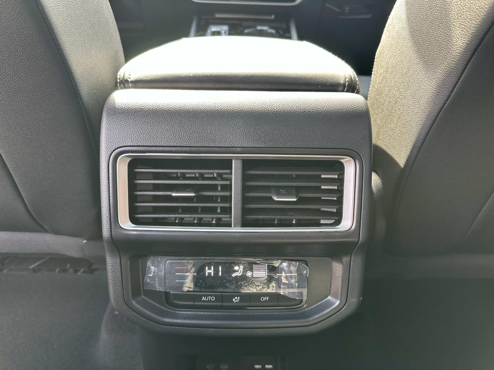 2026 Volkswagen Atlas 2.0T SE w/Technology FWD