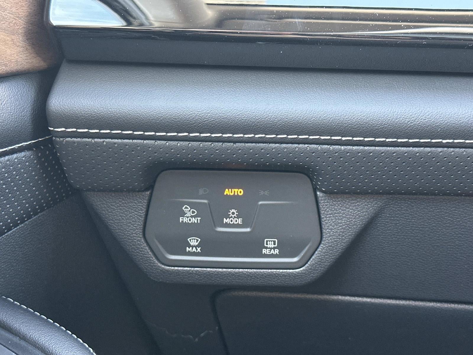2026 Volkswagen Atlas 2.0T SE w/Technology FWD