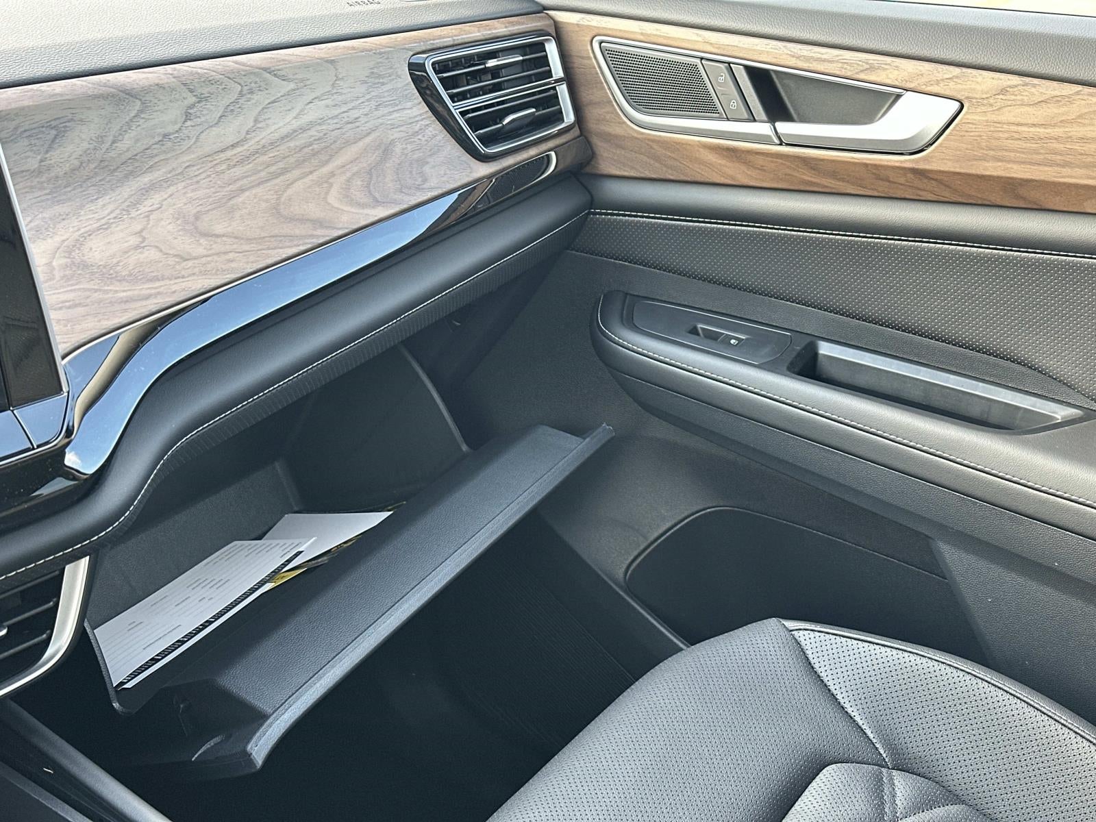 2026 Volkswagen Atlas 2.0T SE w/Technology FWD