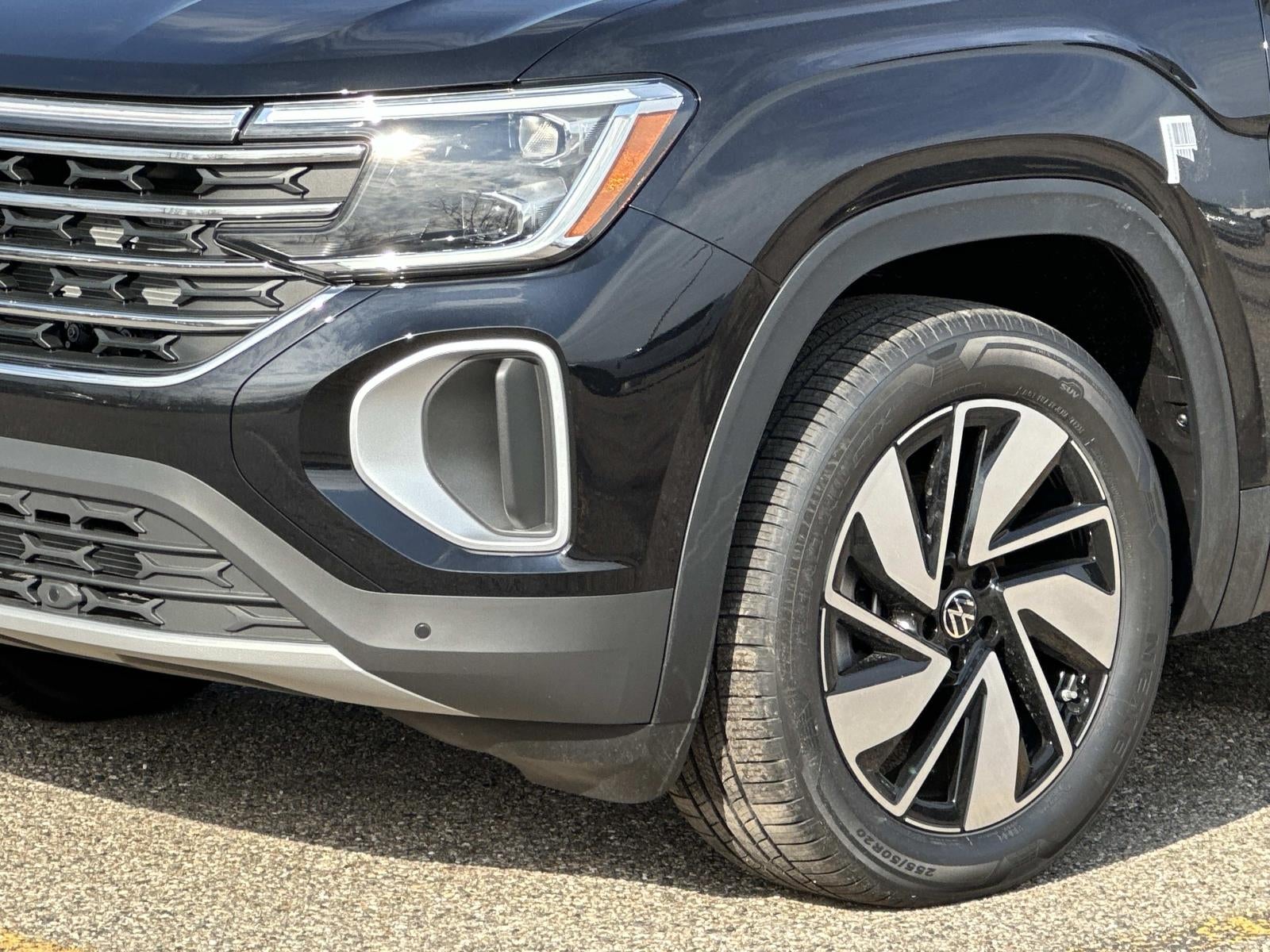 2026 Volkswagen Atlas 2.0T SE w/Technology FWD