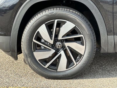 2026 Volkswagen Atlas 2.0T SE w/Technology FWD