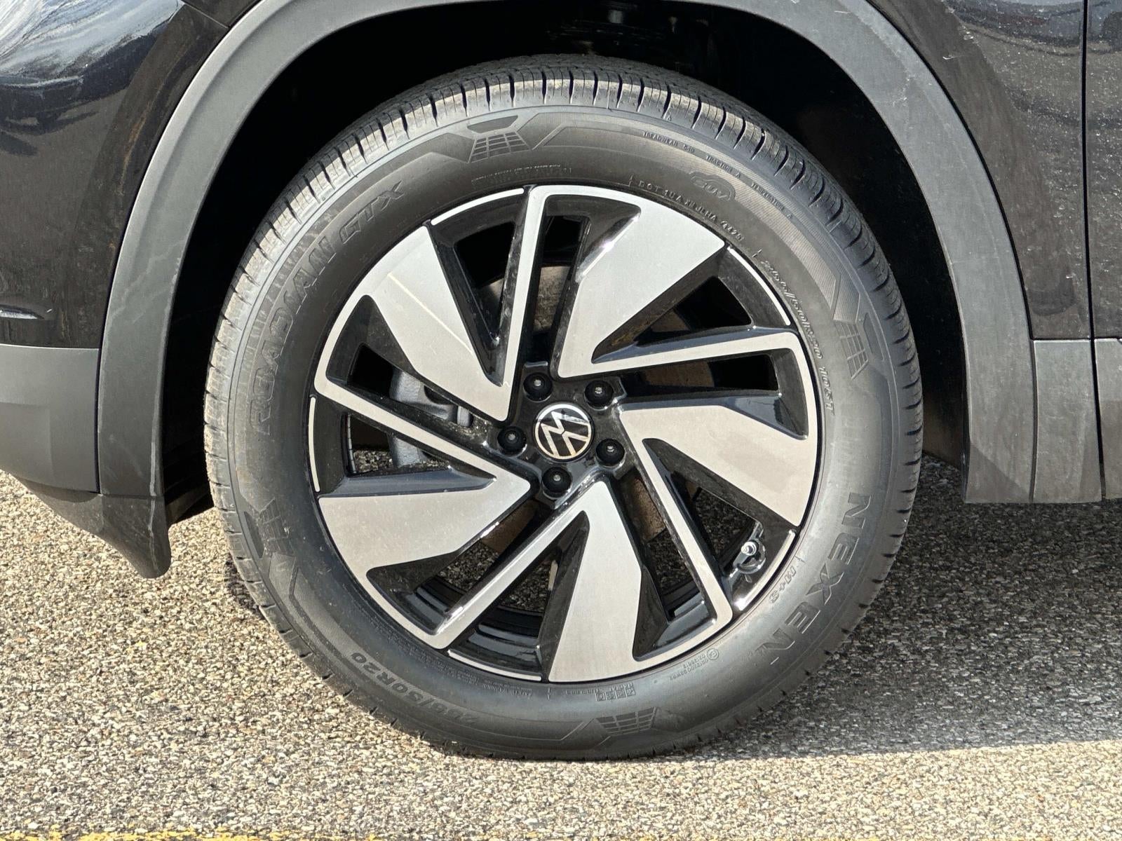 2026 Volkswagen Atlas 2.0T SE w/Technology FWD