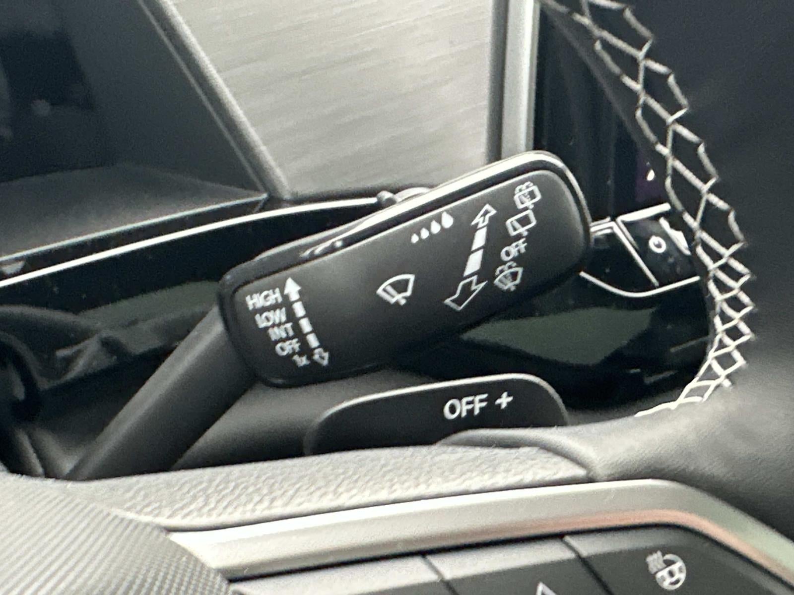 2026 Volkswagen Atlas Cross Sport 2.0T SE w/Technology 4MOTION