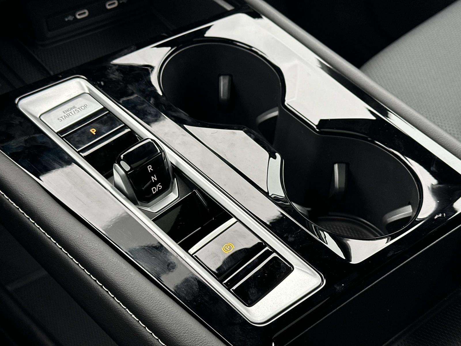 2026 Volkswagen Atlas Cross Sport 2.0T SE w/Technology 4MOTION