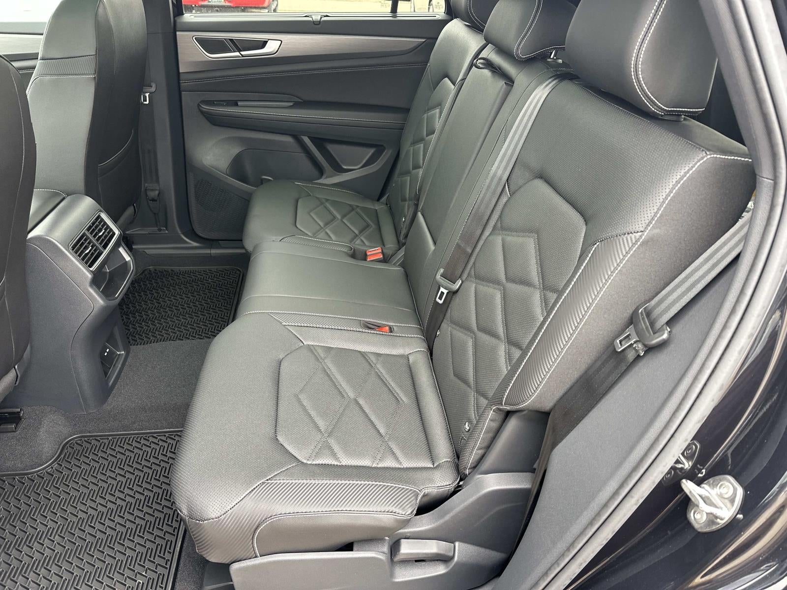 2026 Volkswagen Atlas Cross Sport 2.0T SE w/Technology 4MOTION