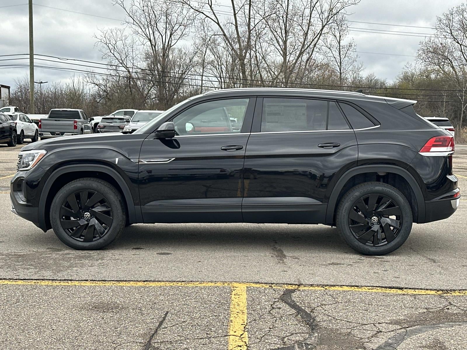 2026 Volkswagen Atlas Cross Sport 2.0T SE w/Technology 4MOTION