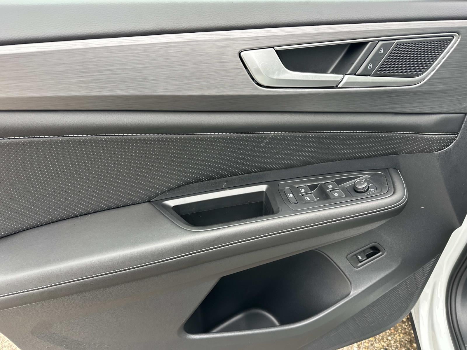 2026 Volkswagen Atlas Cross Sport 2.0T SE w/Technology 4MOTION