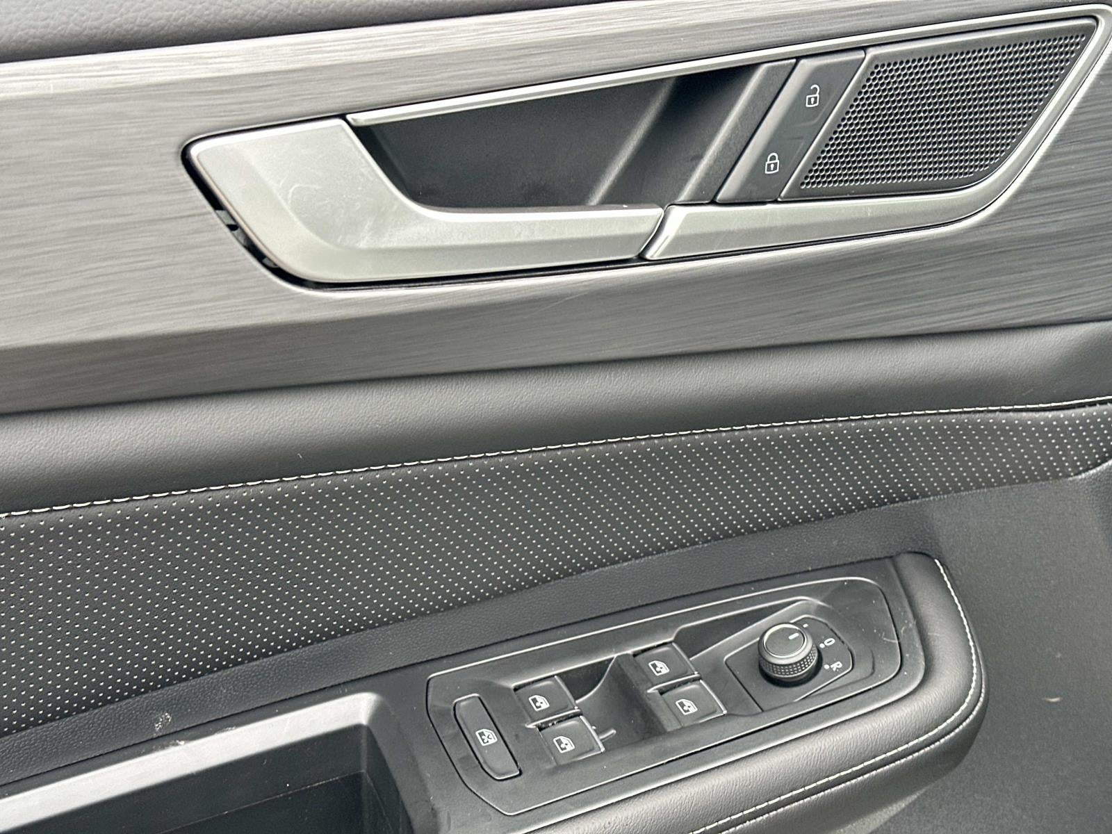 2026 Volkswagen Atlas Cross Sport 2.0T SE w/Technology 4MOTION