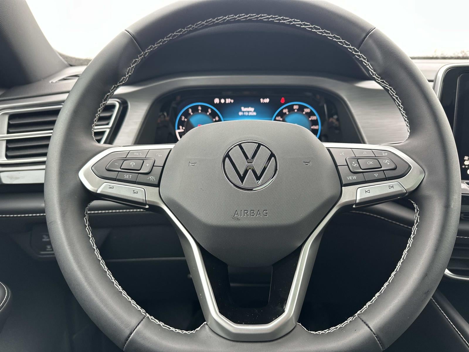 2026 Volkswagen Atlas Cross Sport 2.0T SE w/Technology 4MOTION