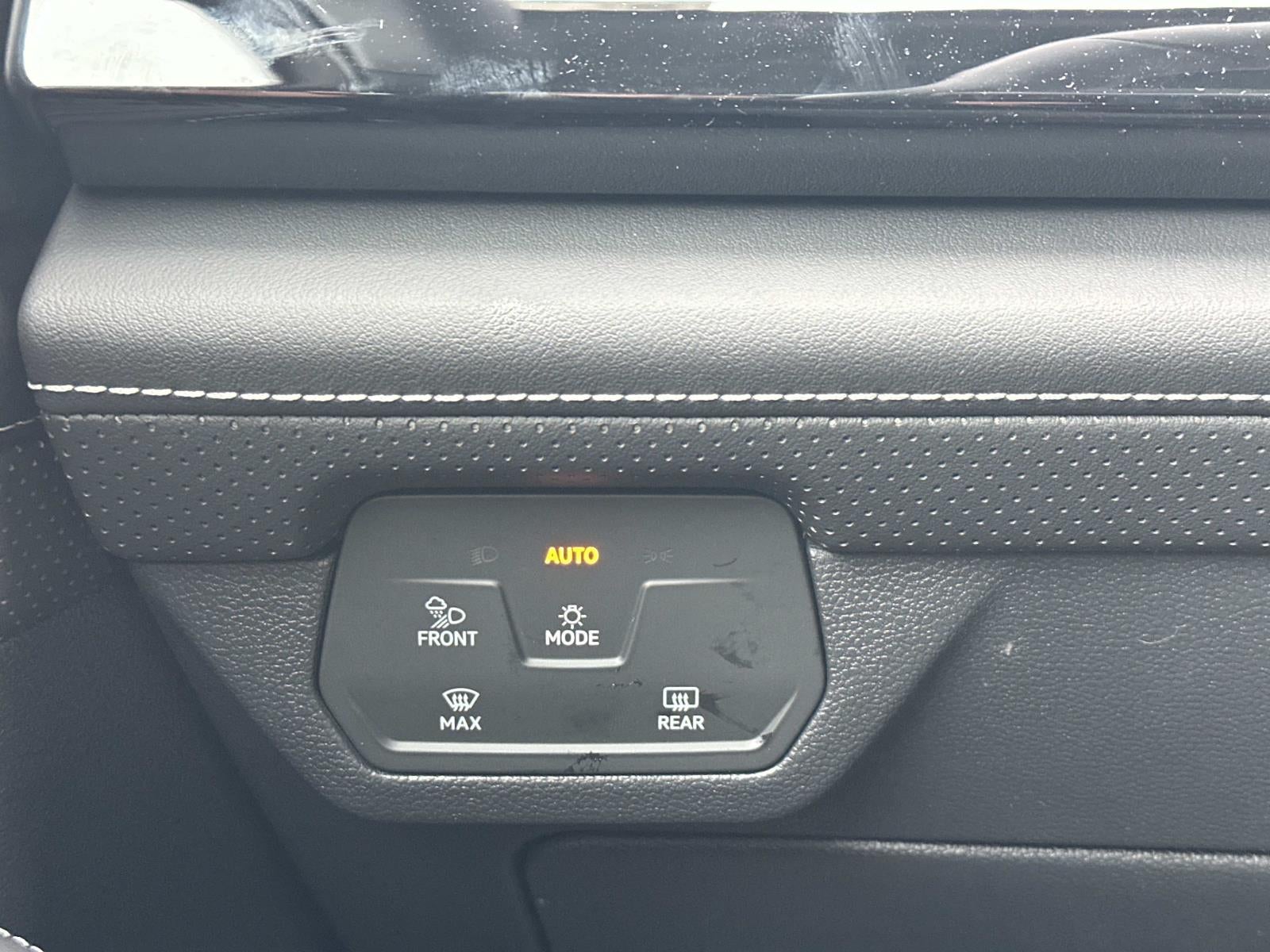 2026 Volkswagen Atlas Cross Sport 2.0T SE w/Technology 4MOTION