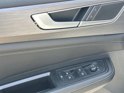 2026 Volkswagen Atlas Cross Sport 2.0T SE w/Technology 4MOTION