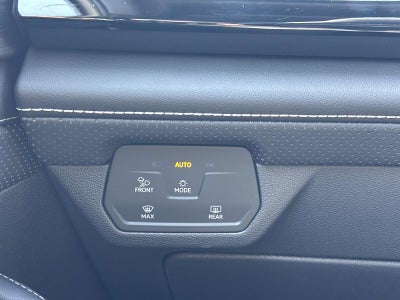 2026 Volkswagen Atlas Cross Sport 2.0T SE w/Technology 4MOTION