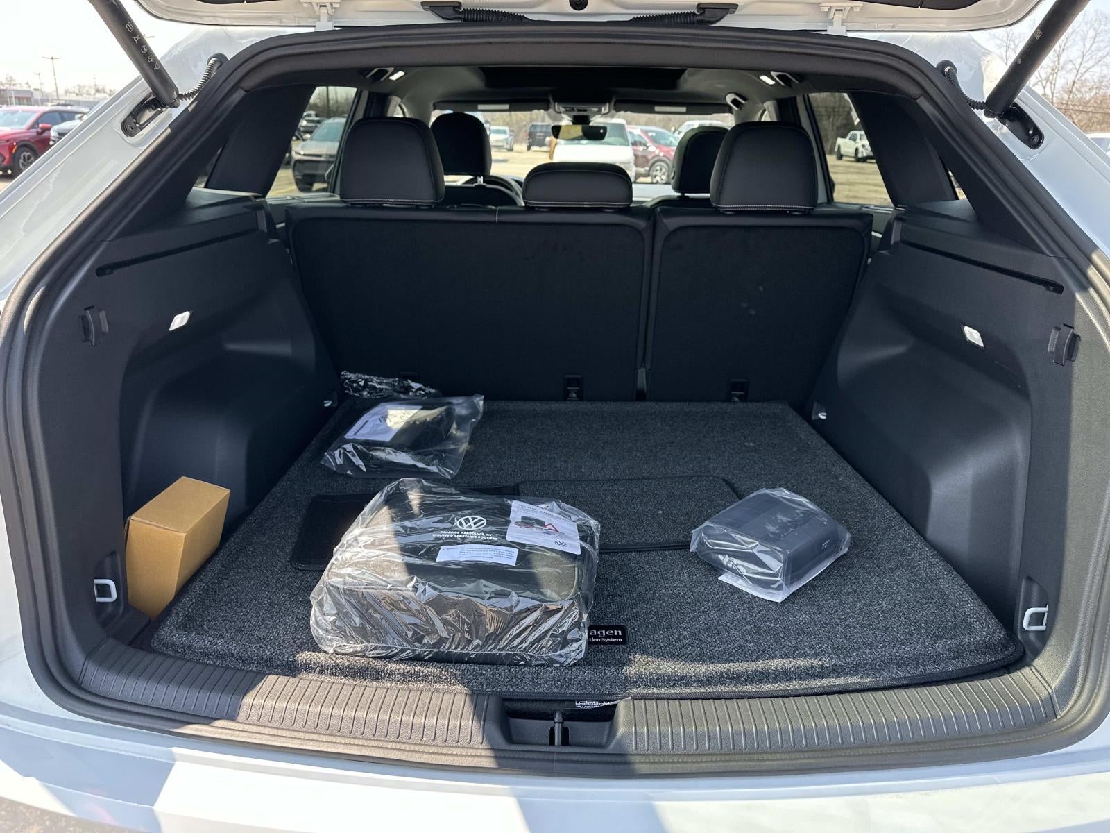 2026 Volkswagen Atlas Cross Sport 2.0T SE w/Technology 4MOTION