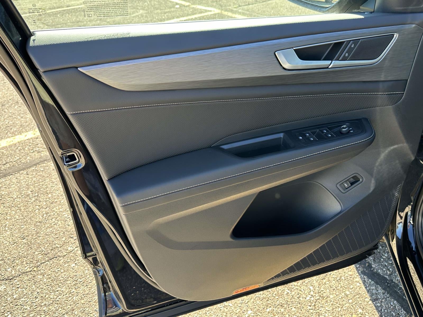 2026 Volkswagen Atlas Cross Sport 2.0T SE w/Technology 4MOTION