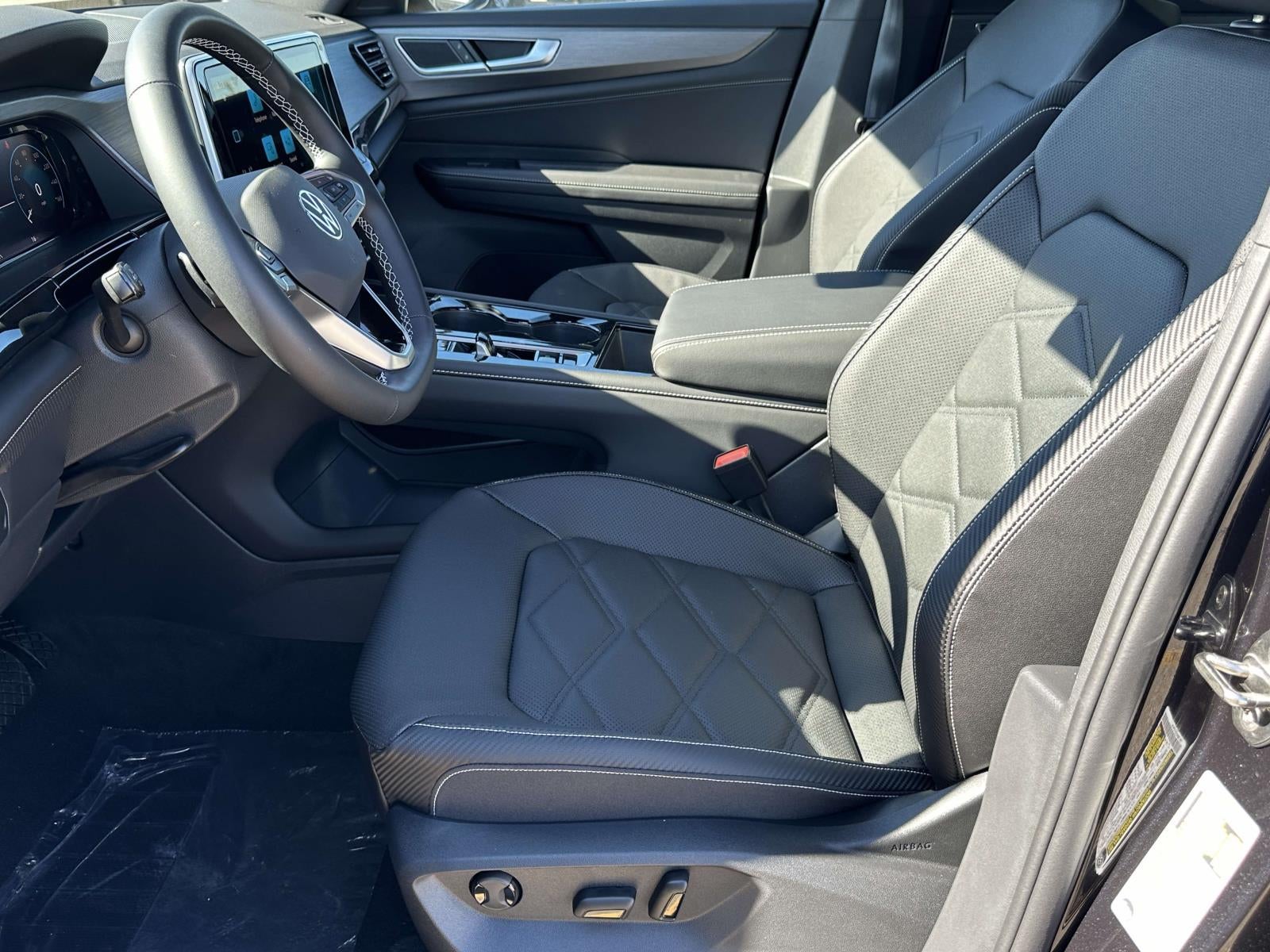 2026 Volkswagen Atlas Cross Sport 2.0T SE w/Technology 4MOTION