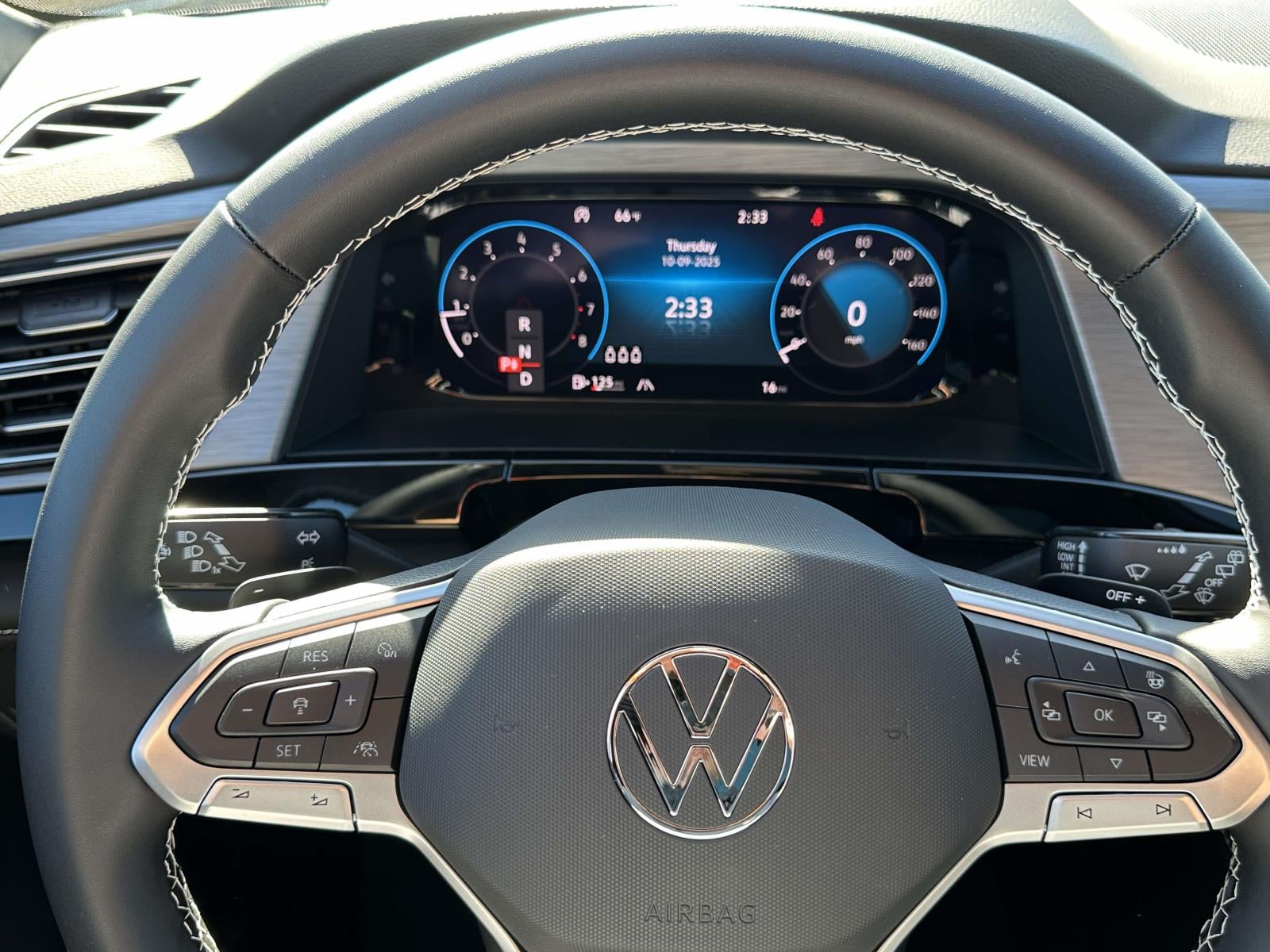 2026 Volkswagen Atlas Cross Sport 2.0T SE w/Technology 4MOTION